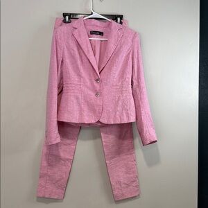 2 Piece Linen Blend Suit
Pink Women's Blazer 
Sz 0 Pants   Sz 2
